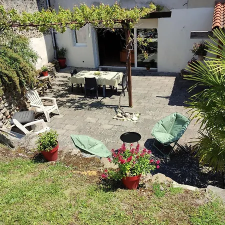 B&B Au Coeur Du Puy-en-velay Avec Parking Et Wifi - Fr-1-582-519 Le Puy-en-Velay